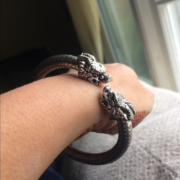 Vintage Viking Lion Head Bracelet - Picture 4 of 6